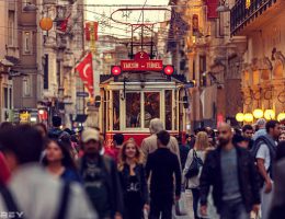 جاذبه های گردشگری و تاریخی خیابان استقلال استانبول